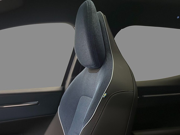 Volvo EX30 21 of 26