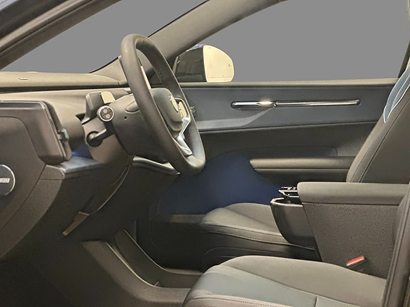 Volvo EX30 8 of 26