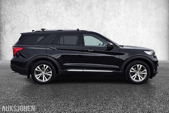 Ford Explorer 6 of 17