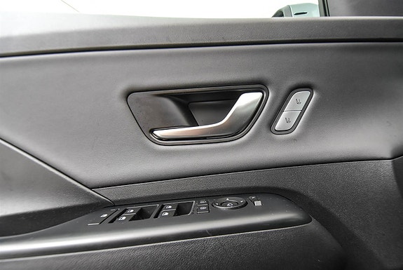 Hyundai Kona 16 of 30