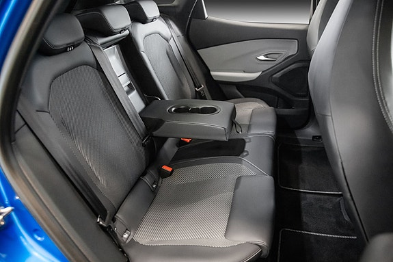 Ford Explorer 26 of 28
