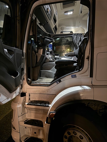 Mercedes-Benz Actros 2546 14 of 19