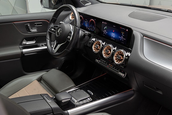 Mercedes-Benz EQA250 24 of 25