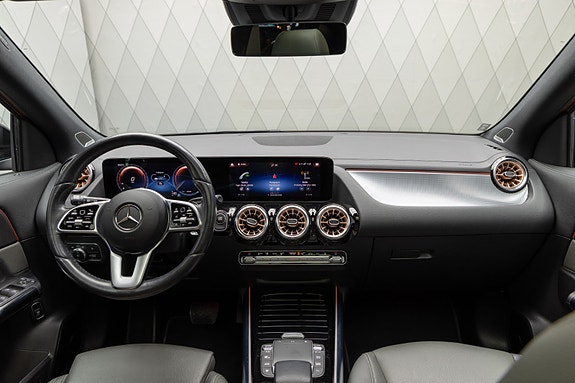 Mercedes-Benz EQA250 15 of 25