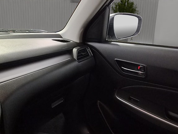 Suzuki Swift 20 of 26