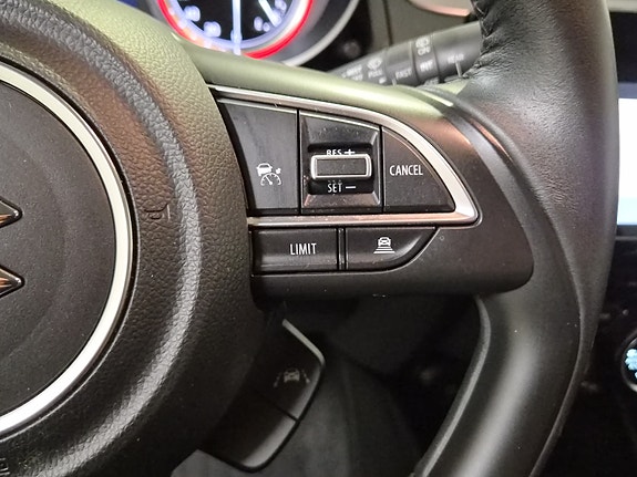 Suzuki Swift 18 of 26