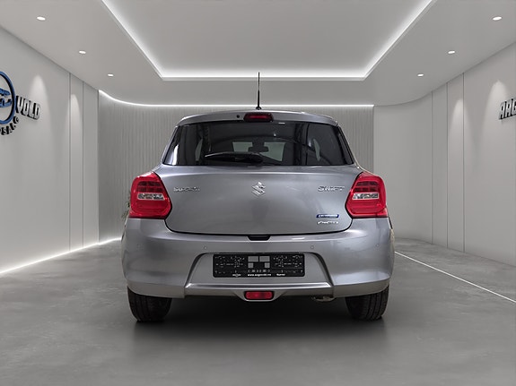 Suzuki Swift 6 of 26