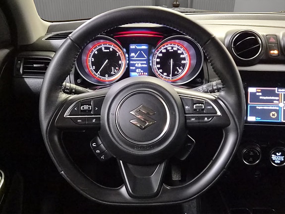 Suzuki Swift 15 of 26
