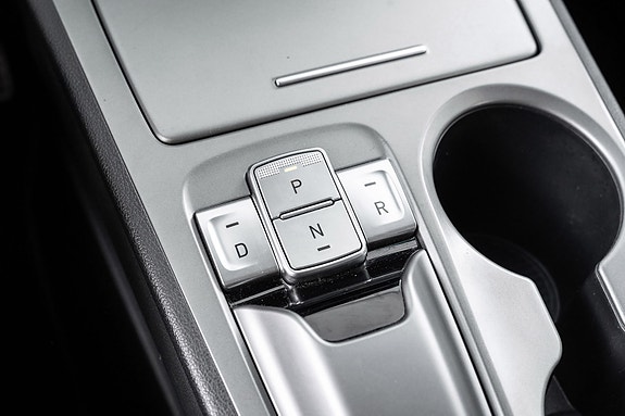 Hyundai Kona 14 of 24