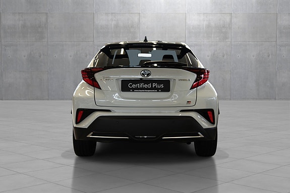 Toyota C-HR 5 of 30