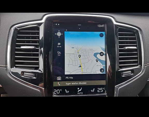 Volvo XC90 15 of 17
