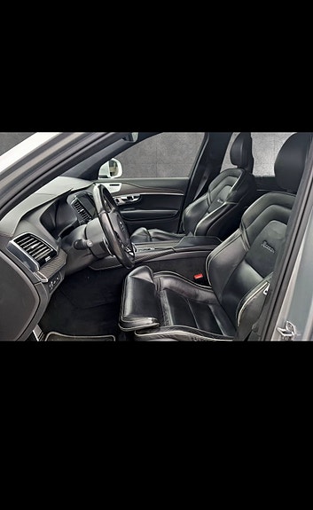 Volvo XC90 4 of 17