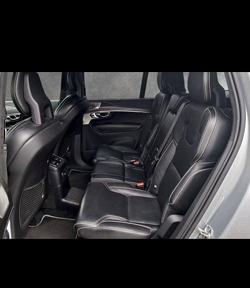 Volvo XC90 5 of 17