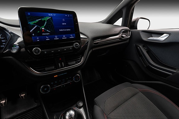 Ford Fiesta 13 of 22