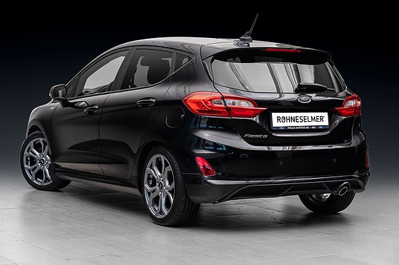 Ford Fiesta 2 of 22