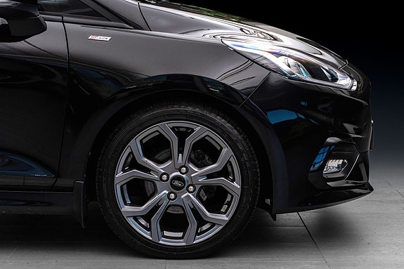 Ford Fiesta 9 of 22
