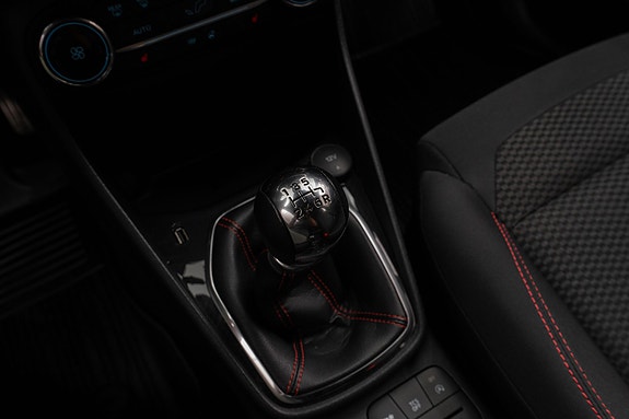 Ford Fiesta 14 of 22