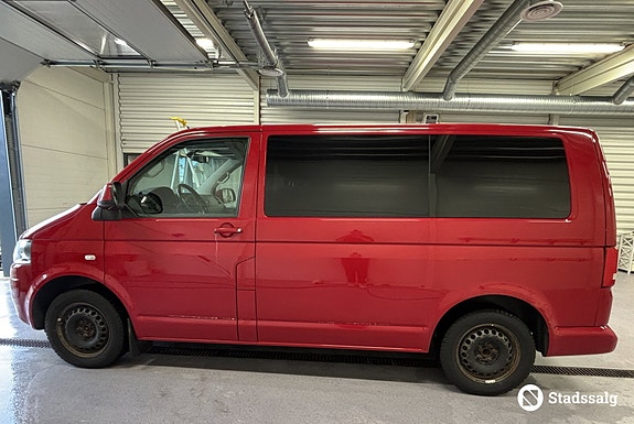 Volkswagen Caravelle 2 of 10
