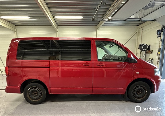 Volkswagen Caravelle 6 of 10