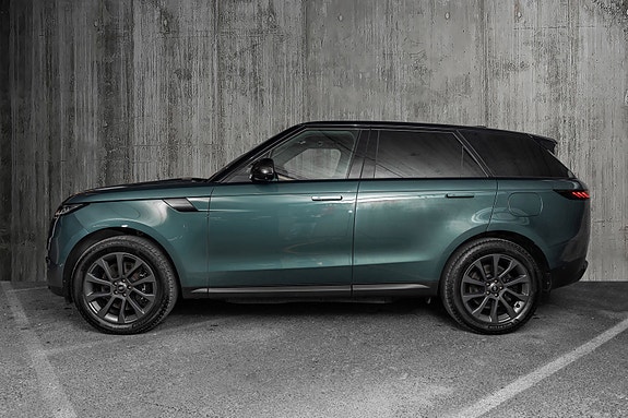 Land Rover Range Rover Sport 13 of 30