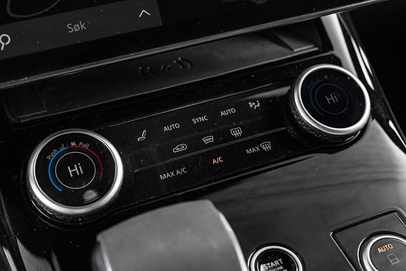 Land Rover Range Rover Sport 22 of 30