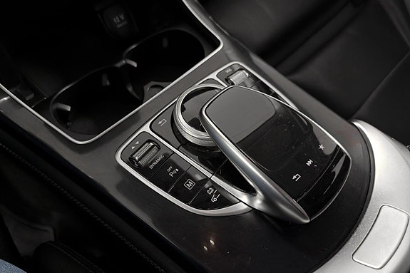 Mercedes-Benz GLC350 e 14 of 24