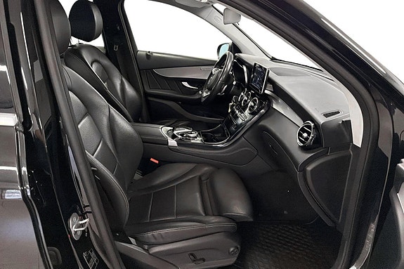 Mercedes-Benz GLC350 e 23 of 24