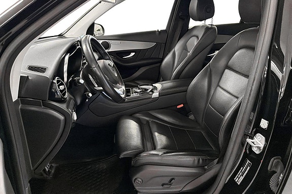 Mercedes-Benz GLC350 e 8 of 24