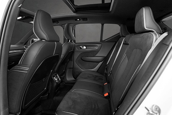 Volvo XC40 24 of 30