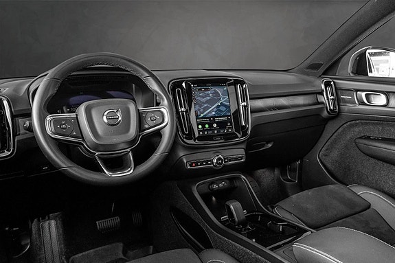 Volvo XC40 25 of 30