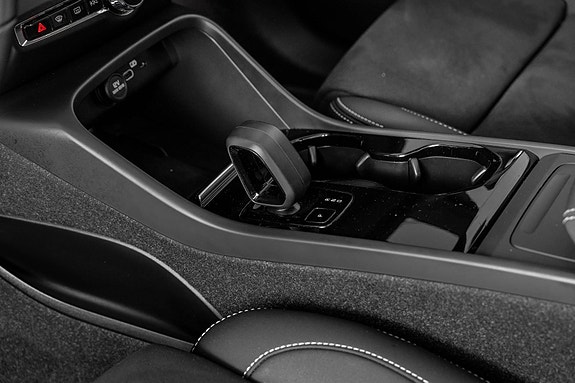 Volvo XC40 20 of 30