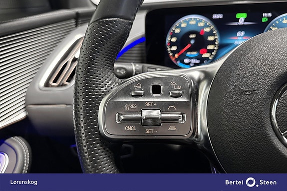 Mercedes-Benz EQC400 16 of 28