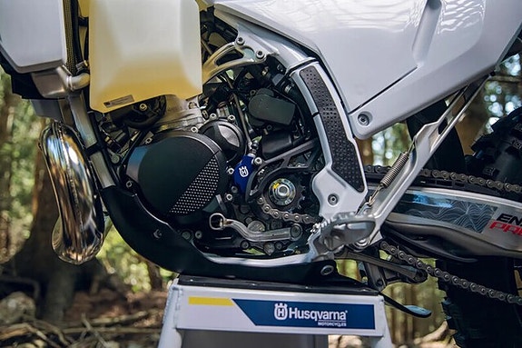 Husqvarna TE 300 PRO Enduro 2-takt Toppmodell PÅ VEI INN 15 of 30