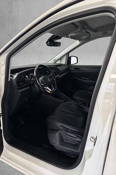Volkswagen Caddy Maxi 26 of 30
