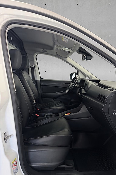 Volkswagen Caddy Maxi 16 of 30