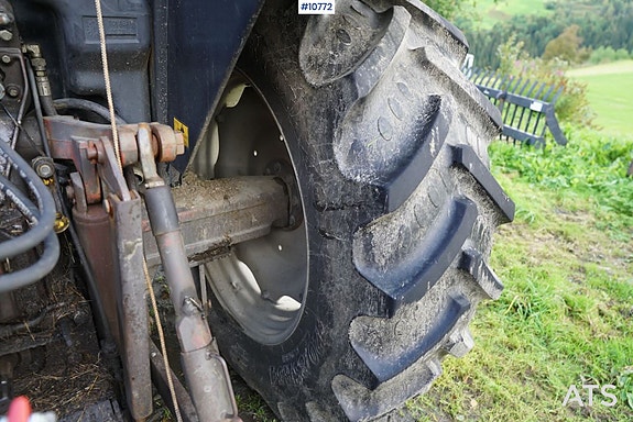 Massey Ferguson 6140 m/ frontlaster 22 of 30