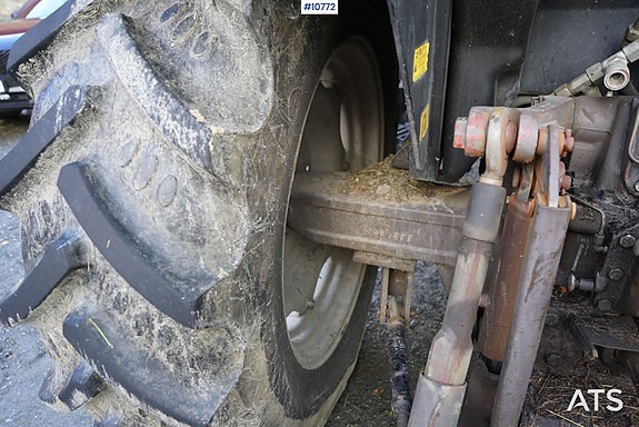 Massey Ferguson 6140 m/ frontlaster 21 of 30