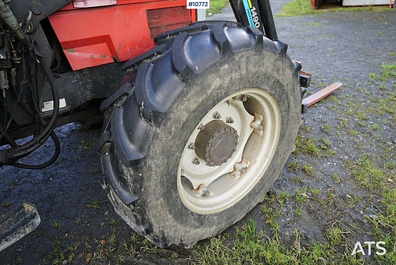 Massey Ferguson 6140 m/ frontlaster 26 of 30
