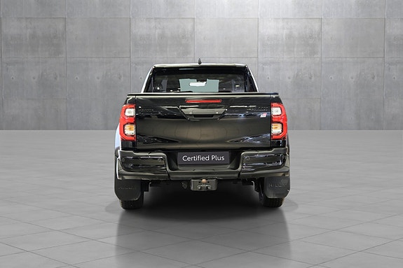 Toyota HiLux 5 of 30