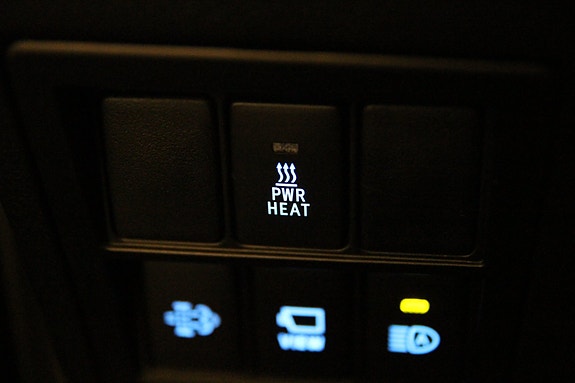 Toyota HiLux 21 of 30