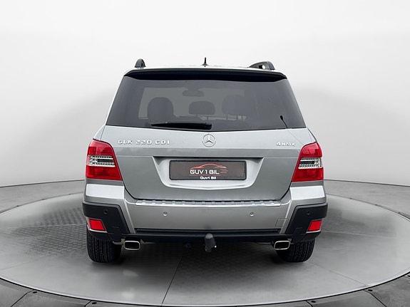 Mercedes-Benz GLK220 5 of 15