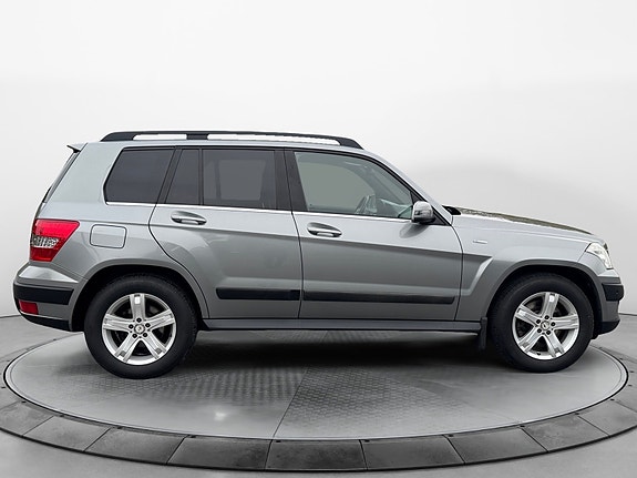 Mercedes-Benz GLK220 7 of 15