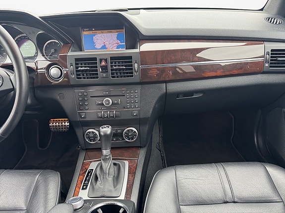 Mercedes-Benz GLK220 13 of 15
