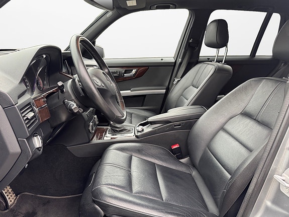 Mercedes-Benz GLK220 10 of 15