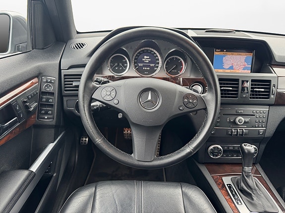 Mercedes-Benz GLK220 12 of 15