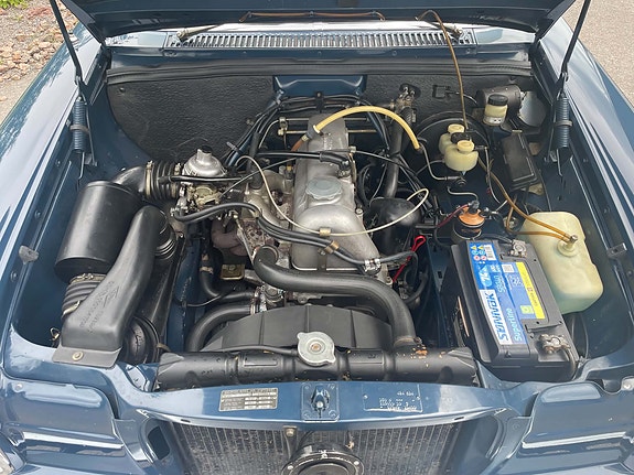 Mercedes-Benz 220 14 of 25