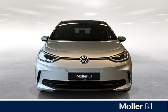 Volkswagen ID.3 2 of 19