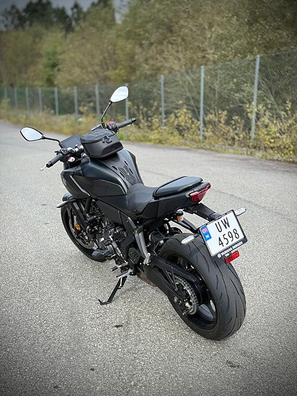 Yamaha MT-07 7 of 10