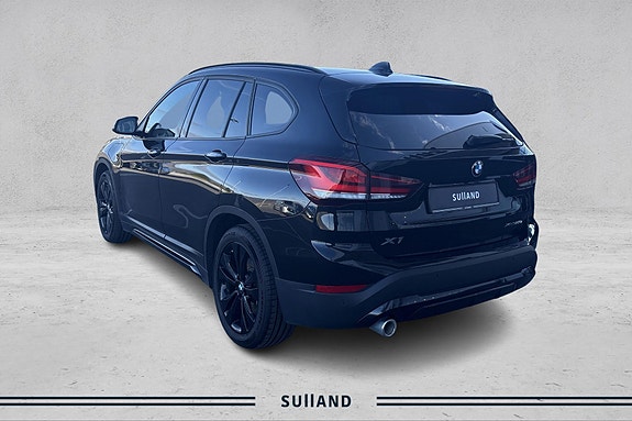 BMW X1 3 of 19