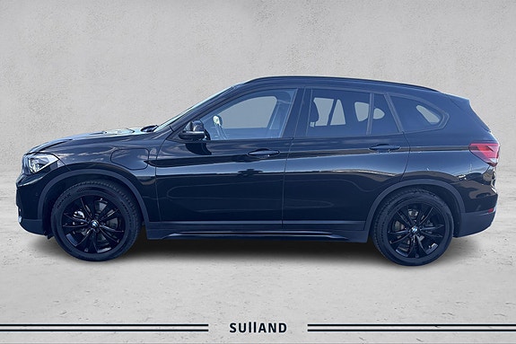 BMW X1 2 of 19